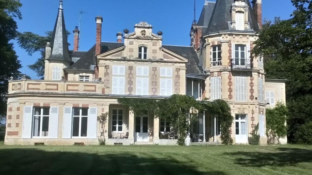 Challuy Chateau De Maucouvent מראה חיצוני תמונה